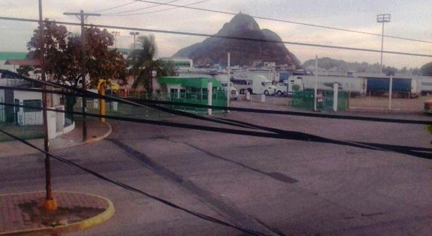 Hotel Atenas Mazatlán Exteriör bild